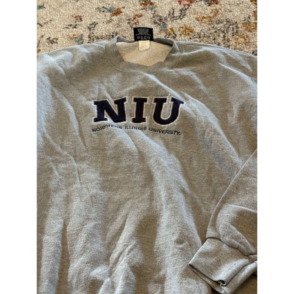 Jansport NIU Northern Illinois University Sweatshirt Gray XL Embroidered Logo